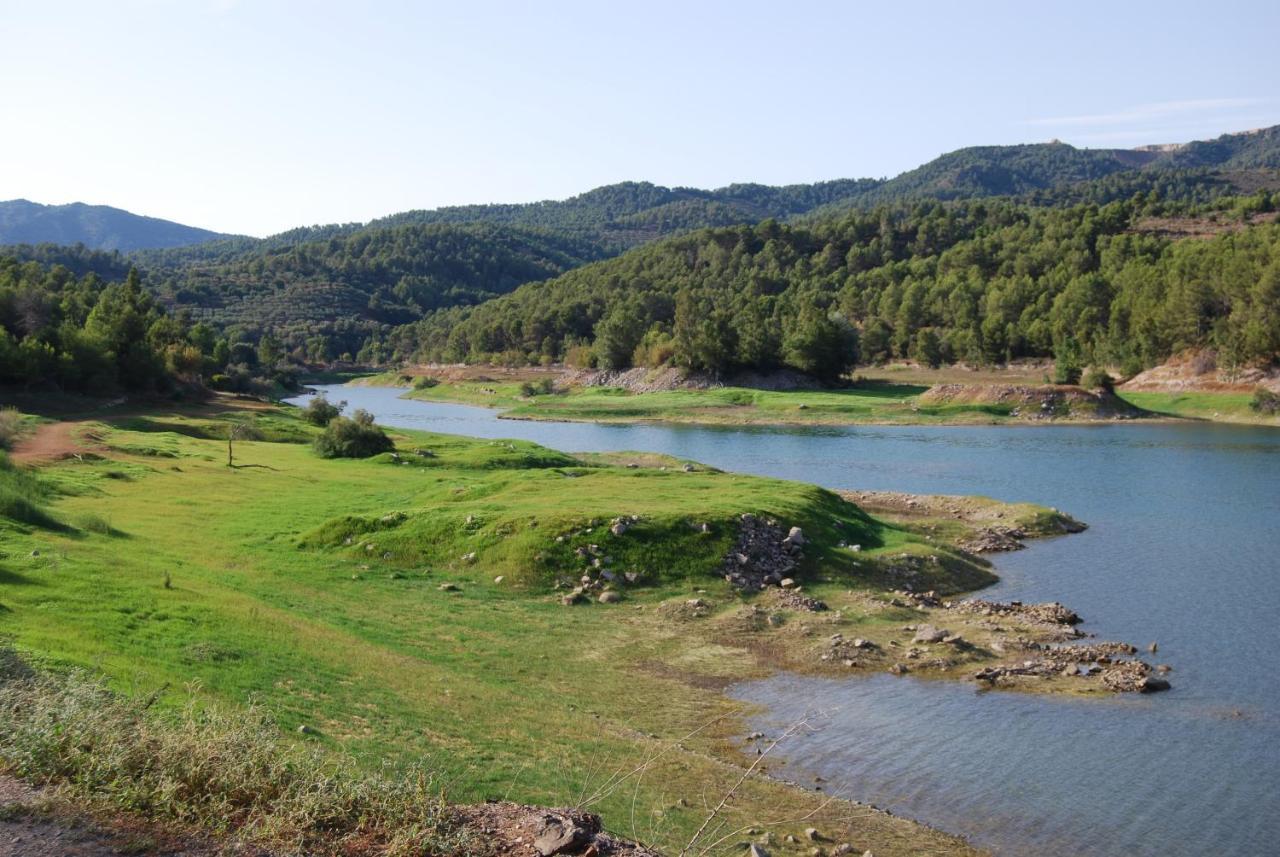 Apartamentos Les Moreres Duesaigues Bagian luar foto