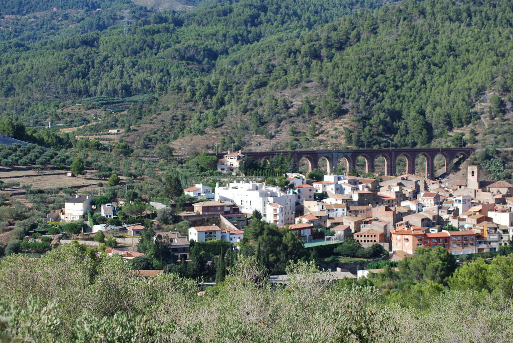 Apartamentos Les Moreres Duesaigues Bagian luar foto