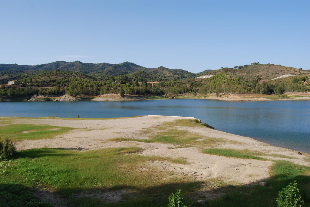 Apartamentos Les Moreres Duesaigues Bagian luar foto